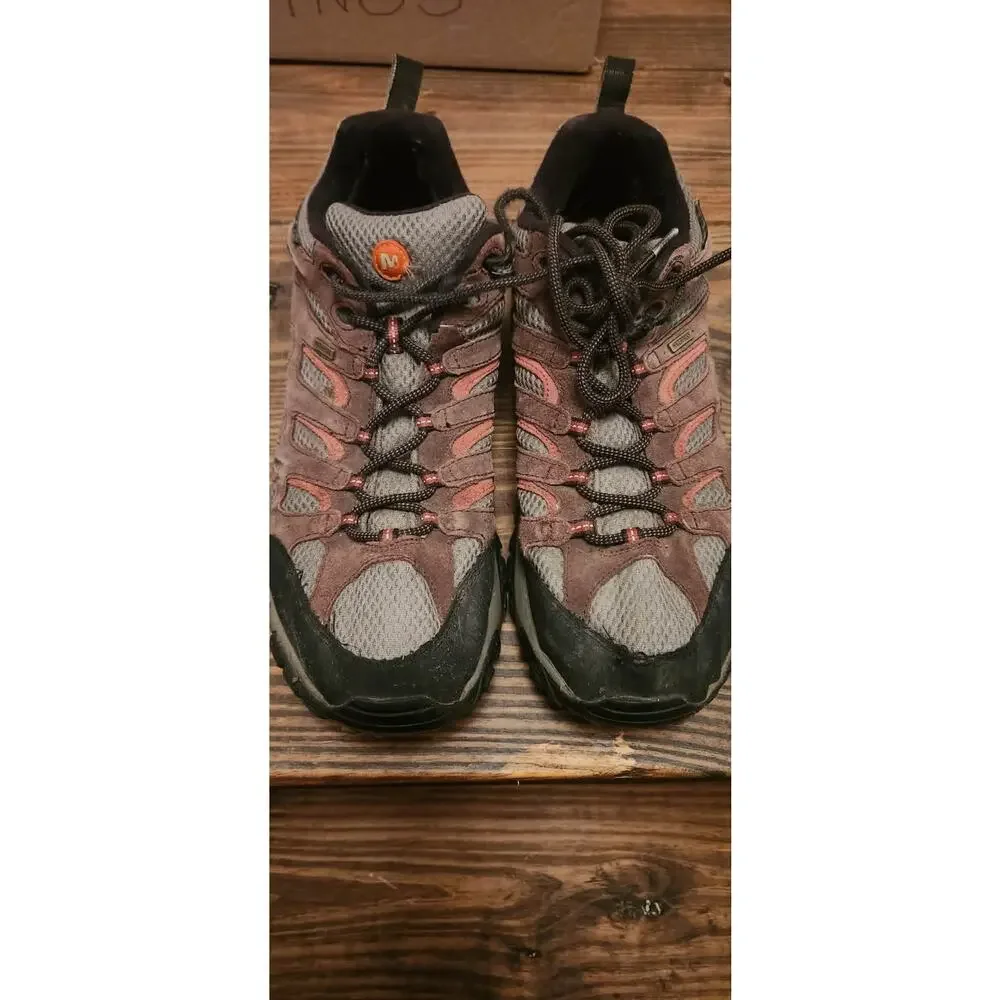 Merrell Men’s Size 11 Hiking Shoes Brown Gray Vibram Sole